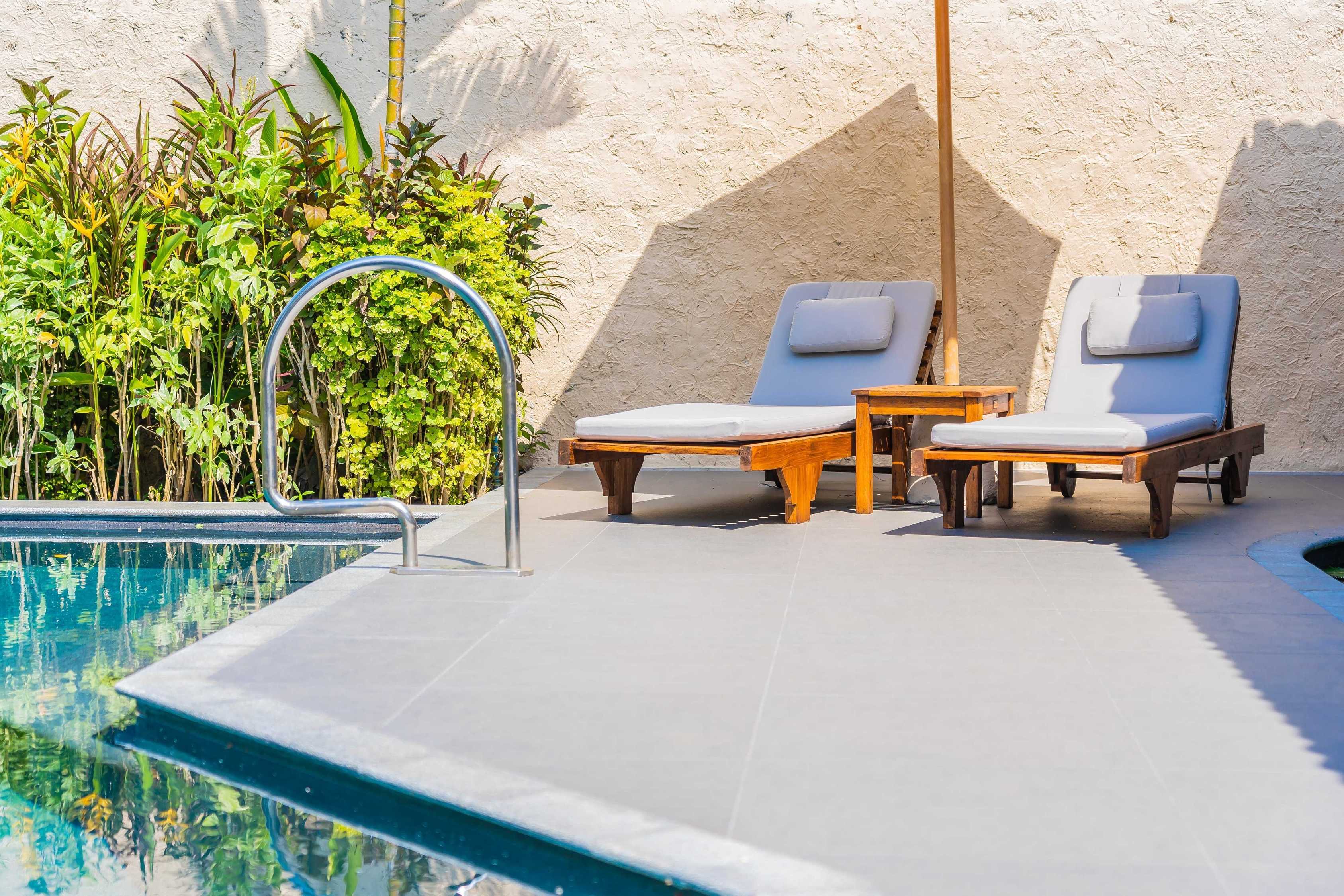 How Concrete Grinding in Palm Beach County Helps Smooth Uneven Pool Decks